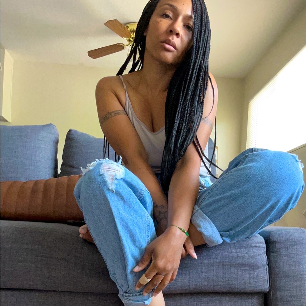 Meet your Posher, Jamesa